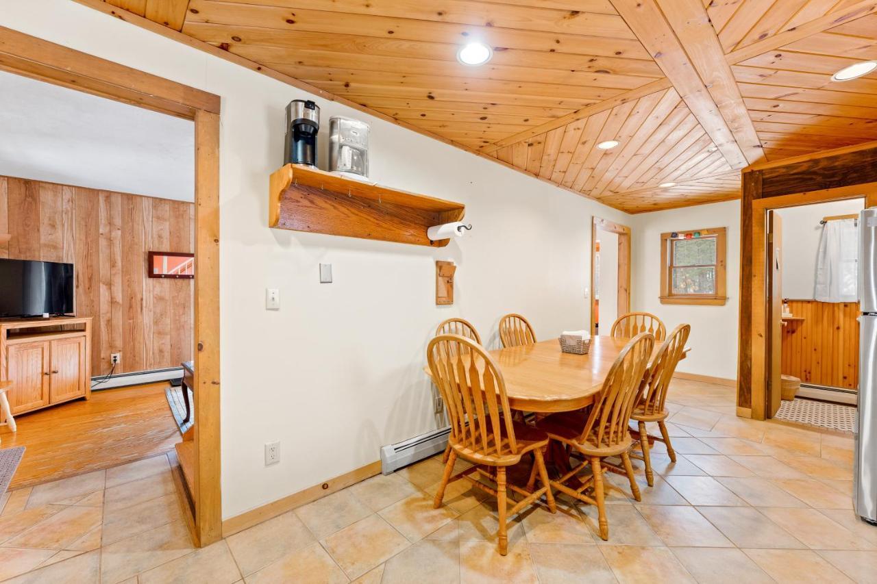 River Road Treehouse Retreat Warrensburg Bagian luar foto
