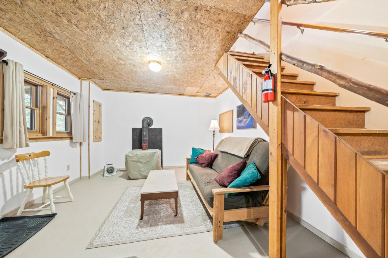 River Road Treehouse Retreat Warrensburg Bagian luar foto