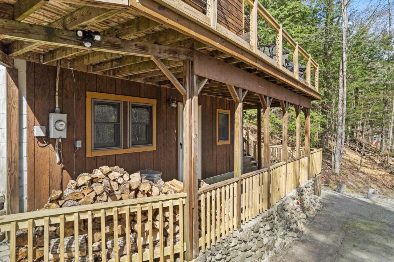 River Road Treehouse Retreat Warrensburg Bagian luar foto